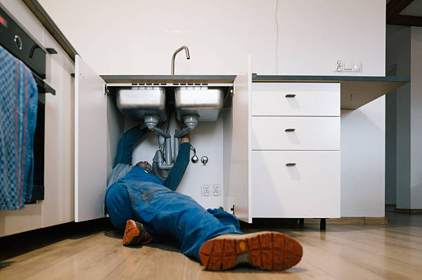 Professional Plumbing technician working in Kingsville, MD